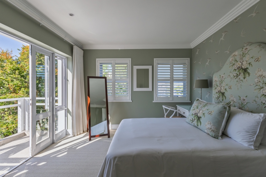 4 Bedroom Property for Sale in Thesen Islands Western Cape